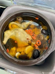 白鸽煮天麻还搭配什么_暖心暖胃的家的味道