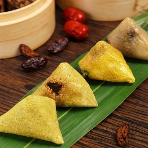 北方粽子原材料_芦叶江米，咸甜杂粮地道味