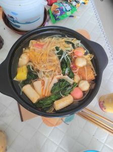 家庭版砂锅米线的做法_暖心暖胃的家常美味