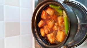 砂锅炖肉的做法_砂锅炖肉详细指南，家常美味慢炖法