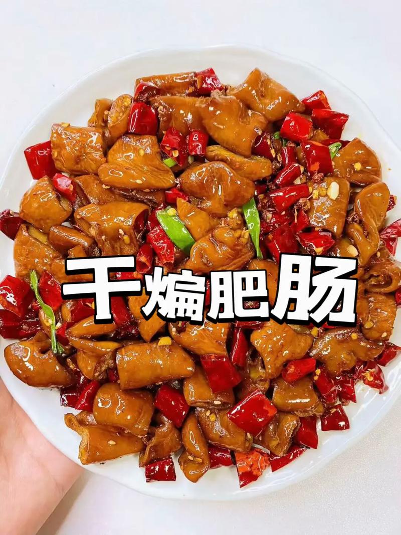 爆炒大肠做法大全家常_爆炒熟肠配青椒，香辣开胃