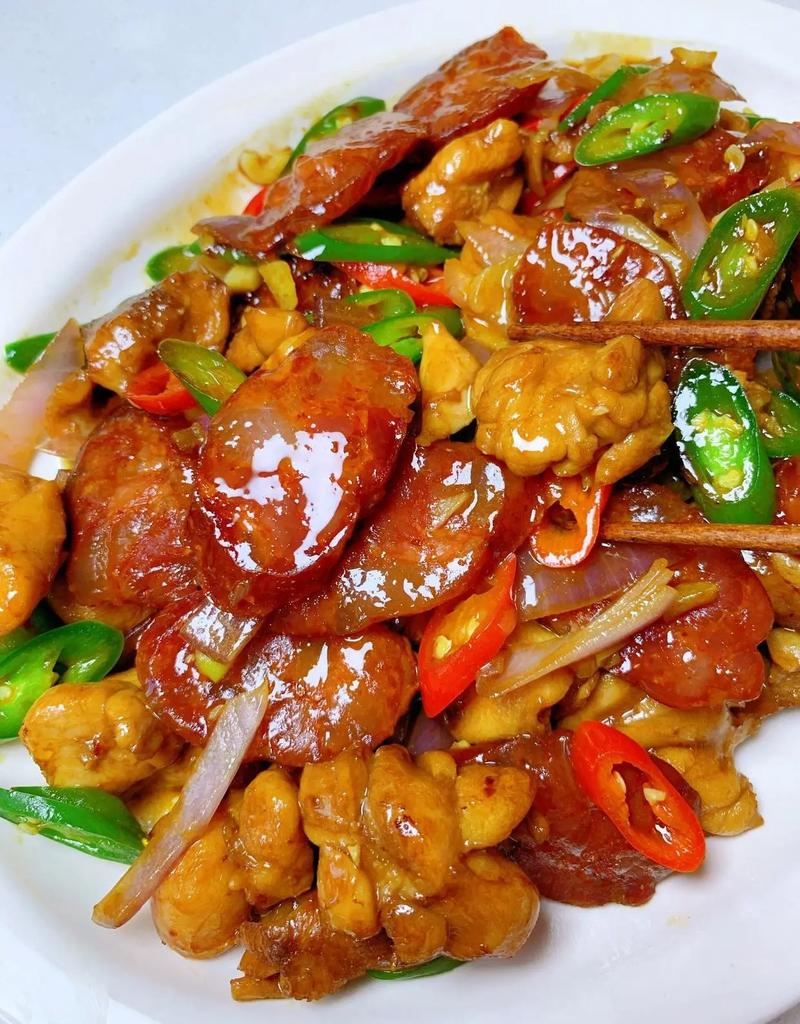 鸡腿肉爆炒做法_爆炒鸡腿肉，家常美味快搞定！