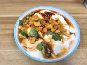 南方偏好什么口味的豆腐脑_江浙细腻福建红糖广东姜汁风味多