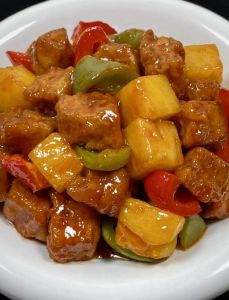 咕咾肉是粤菜代表吗_融合创新，酸甜可口！