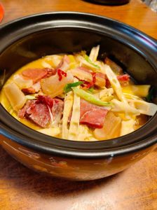云南苦笋火腿汤的做法_火腿笋片汤，咸香清甜正合味