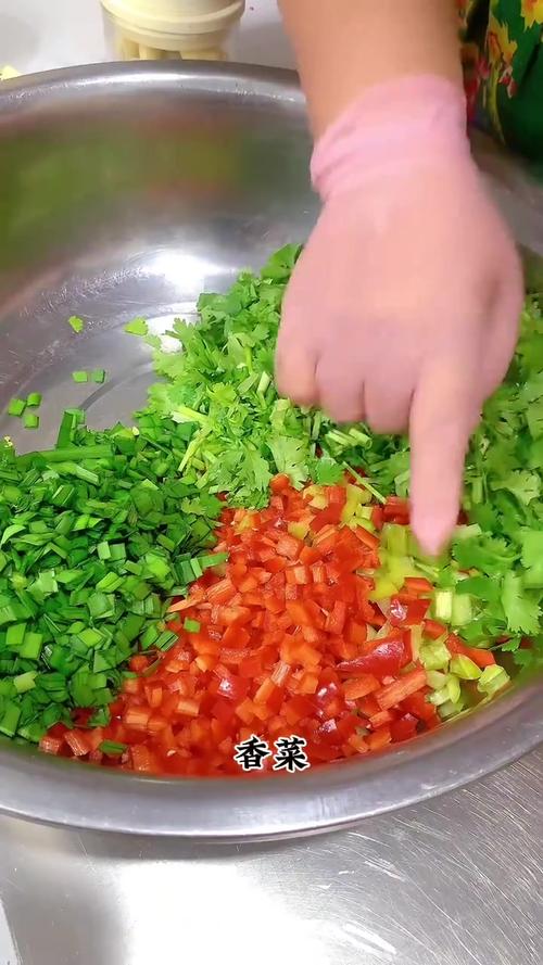 韭茄子的腌制方法_奶奶腌韭茄，传统美味，留住乡愁！