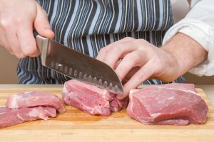 猪肉切導片正确方法_教你切五花肉薄片小窍门