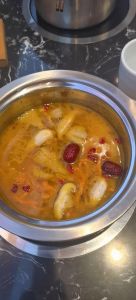 广东鸡汤火锅的做法_鲜嫩清汤，暖心暖胃