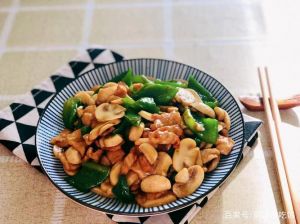 白蘑菇炒肉要焯水吗_白菇炒肉焯水吗？口感营养怎么选？