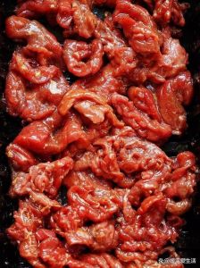 火锅的牛肉怎么腌制_立冬吃火锅，吊龙牛肉鲜嫩多汁这样做