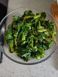 干萝卜缨子的家常做法_秋冬萝卜缨干制方法及美味吃法