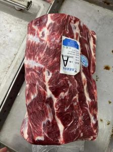 上脑是牛的哪个部位_牛颈后嫩肉，涮火锅煎烤皆宜