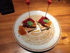 法式香煎鹅肝佐波特酒酱做法_法式香煎鹅肝酱制作全攻略