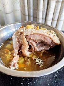 清蒸鸭家常做法大全_清蒸鸭去腥入味秘诀