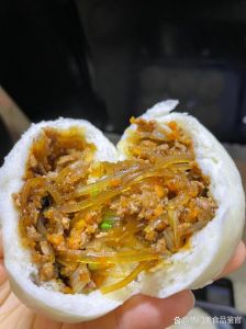 牛肉粉条包子馅的做法_牛肉粉条包子做法，美味易学！