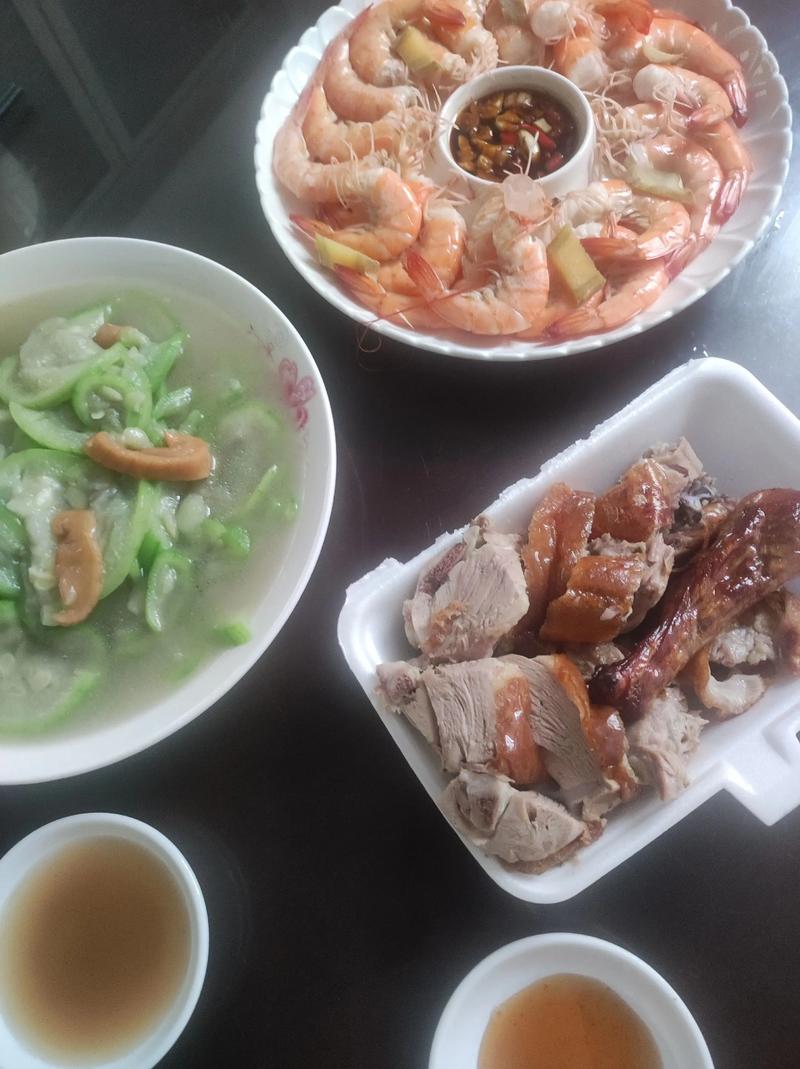 大食堂清蒸烧鸭做法_家常清蒸鸭，肉质软烂原汁原味
