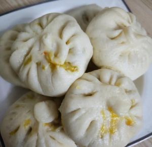 香菇馅包子的做法_营养美味，蒸出童年回忆