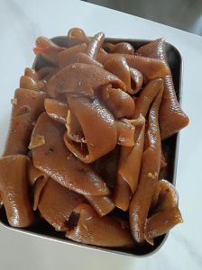 卤猪皮多少分钟_选皮处理+卤制技巧，Q弹美味！