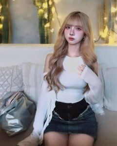 91黑丝丨福利丨极品尤物电影：探索诱惑美味佳肴的极致呈现