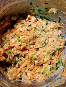 胡萝卜香菇猪肉饺子馅的做法_香菇猪肉饺子鲜香营养