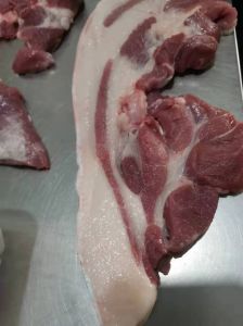 夹心肉是哪个部位的_鲜嫩多汁，煎烤馅料佳选