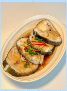 冰冻鳕鱼块怎么清蒸_解冻蒸制关键，鲜嫩不腥！