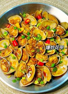 花甲的十二种简单做法_爆炒酱汁凉拌柠檬香辣花甲做法