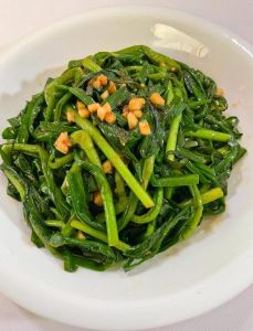 韭菜一般炒几分钟熟_韭菜炒快火，鲜嫩又美味