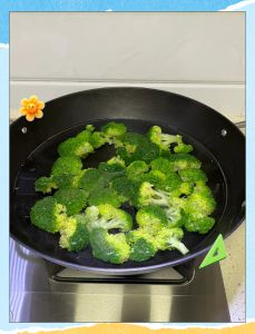 水煮西兰花一般煮几分钟_西兰花煮多久？脆嫩1-2分钟，软烂5-7分