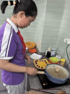 我是一个小烧杯：课堂中偷偷制作简便美味料理的趣味体验
