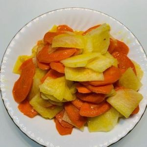 沙葛做法大全家常_香肠茄汁沙葛炒肉片，家常爽口好食材