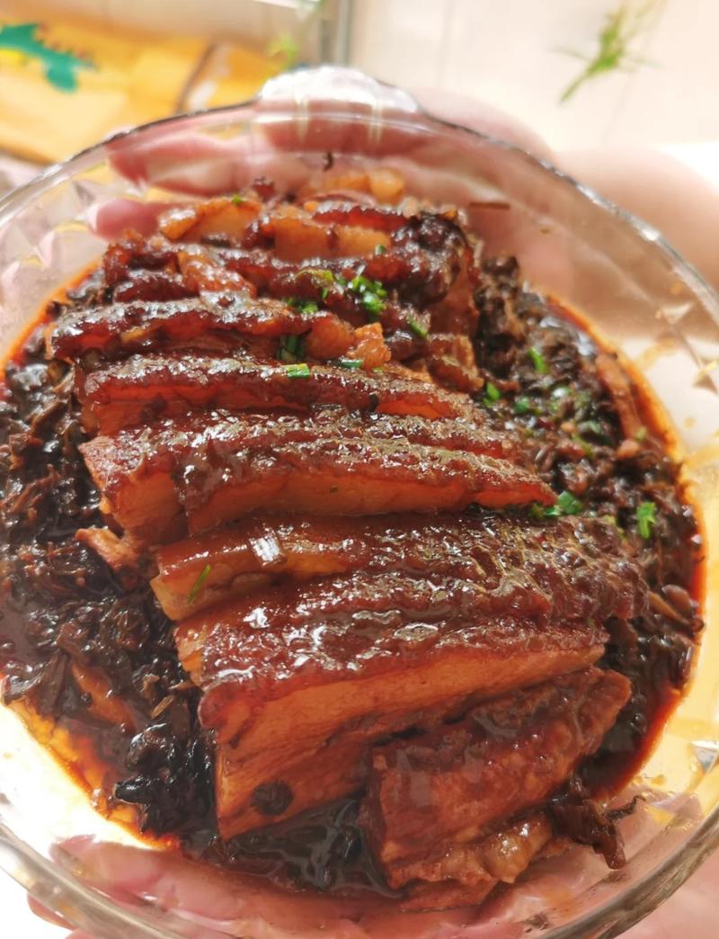 咸烧白四川的正宗做法_家乡记忆，肥而不腻的川菜代表