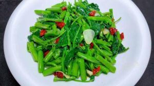 空心菜焯水几分钟就熟_焯水空心菜茎秆20秒，粗梗30秒，脆嫩可口！