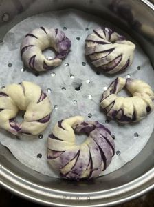 紫薯馒头怎样才能颜色鲜艳_紫薯馒头颜色鲜关键技巧