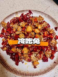 没吃过兔肉兔肉是什么味道_烤兔肉紧实鲜香，炖煮红烧风味佳