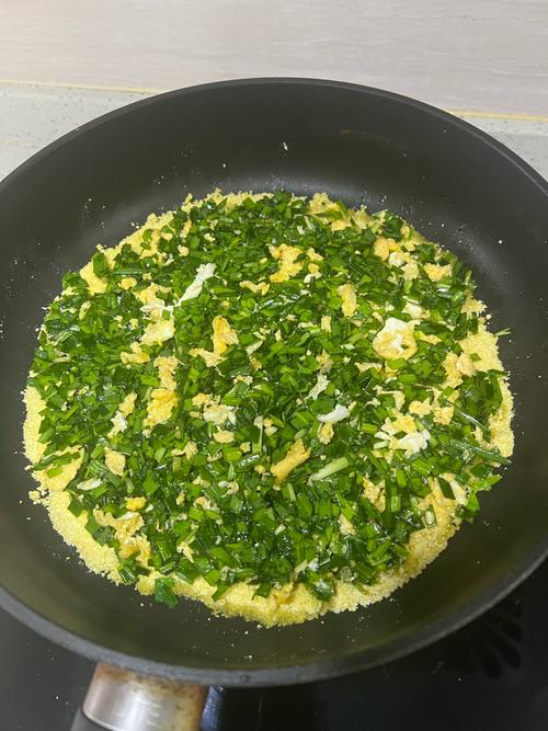 炖菜烀饼的做法_家常烀饼豆角土豆猪肉香