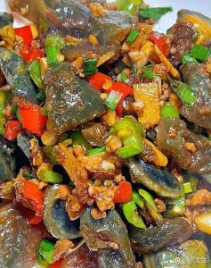 被直男黑皮体育室友爆炒的秘密配方：一道简单又下饭的辣味佳肴