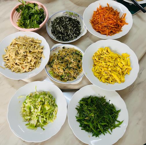 清明节润饼菜的做法_清明闽南润饼菜,团圆食俗 清明节润饼菜的做法_清明闽南润饼菜,团圆食俗