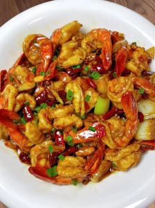 葱油焖虾的做法大全_去虾线焖入味，香浓可口！
