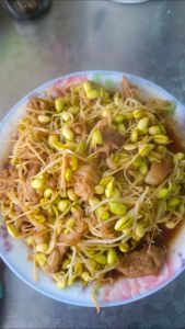 豆芽炒肉需要焯水吗_焯水5分钟去腥保脆，加料大火快炒香