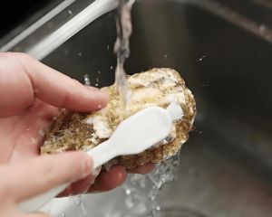 生蚝肉如何清洗处理干净_干净又美味