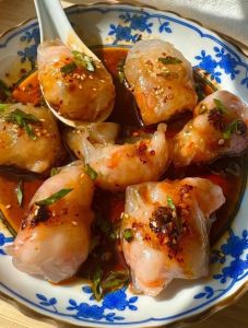 虾饺的配菜有哪些_虾饺鲜香多馅料，韭菜黄瓜营养好