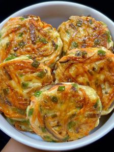 苋菜煎饼的做法大全家常_五月苋菜做法多，小饼豆腐汤鲜香