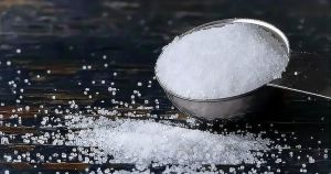糖水中加入少量盐，口味会变成什么_糖里加盐，甜味更浓！