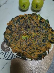 煎菠菜的家常做法_菠菜煎蛋卷，鲜嫩美味简单做