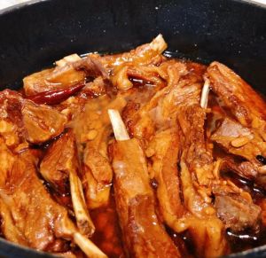 羊排肉的做法大全家常_干锅法式烤制清炖烧制