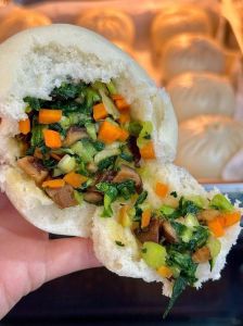 香菇素包子馅的做法_香菇豆腐青菜包子做法