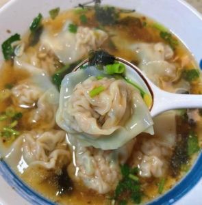 包混沌香菇要不要焯水_家常猪肉香菇馄饨，简单又美味！