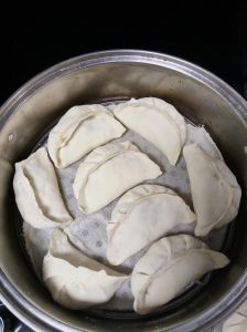 蒸饺小白菜馅焯水几分钟_翠绿爽脆，秘诀在此！