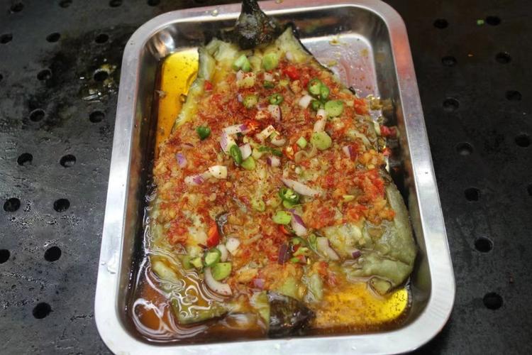 铁板夹肉茄子的做法步骤图解_焦黄茄子炒肉末，吸汁入味好下饭